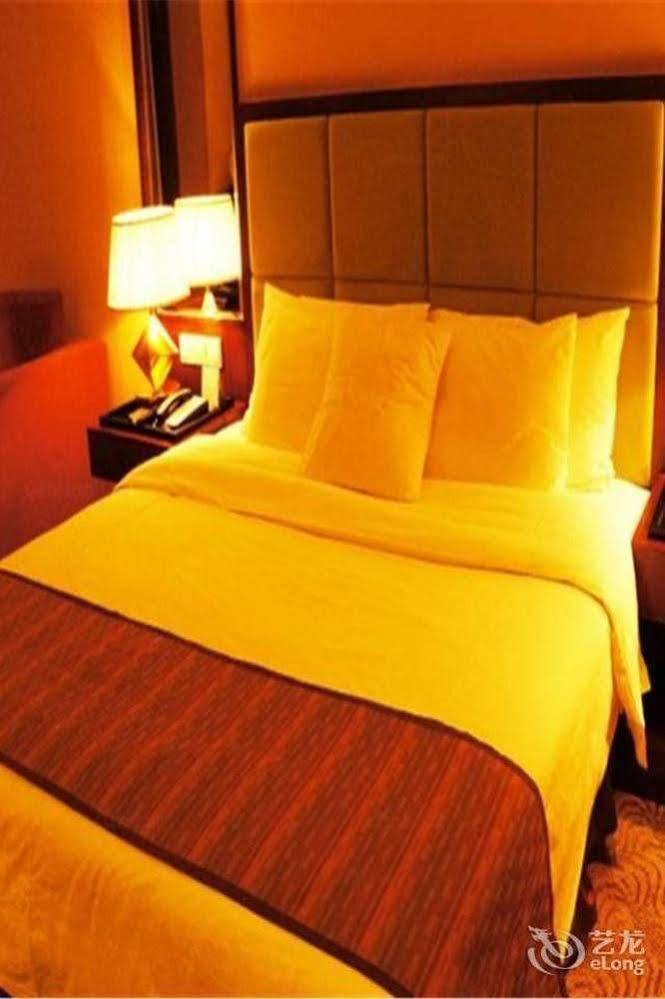 Lijing Grand Hotel City Center Liuzhou Zewnętrze zdjęcie